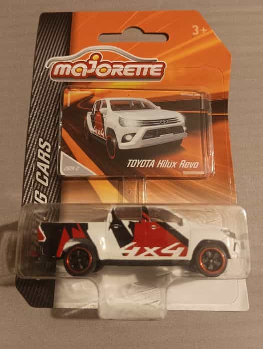Majorette, Toyota Hilux Revo
