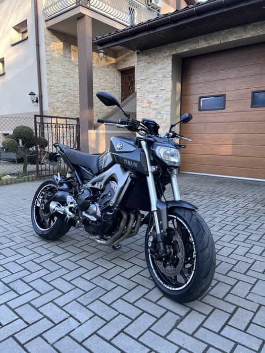 Yamaha mt 09 2014 ABS quickshifter arrow hyperpro