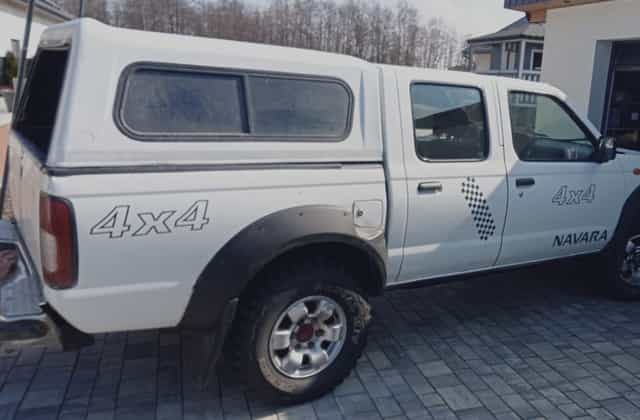 Zabudowa Nissan Navara D22 pickup