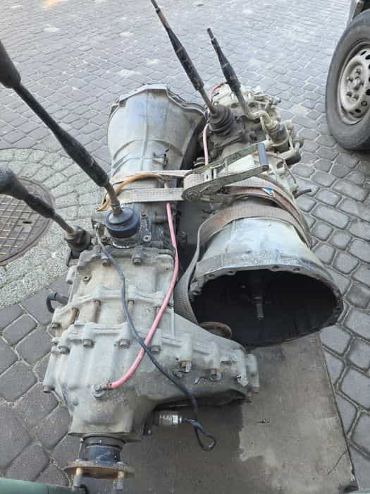 Skrzynia biegów + reduktor Nissan Patrol Gr