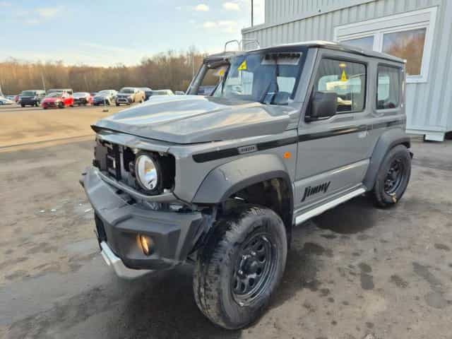 SUZUKI JIMNY 4x4 2024 r.  blokady mostów - przebieg 381 km !!