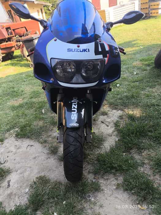Suzuki GSX-R srad 600 gaźniki