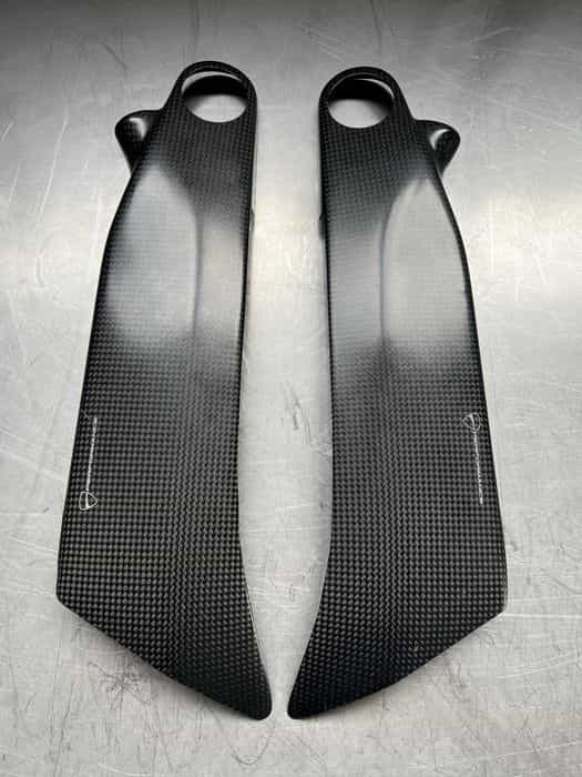 Ducati panigale v4 carbon performance