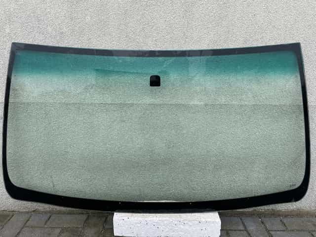 Toyota Land Cruiser 120 / szyba przednia czołowa