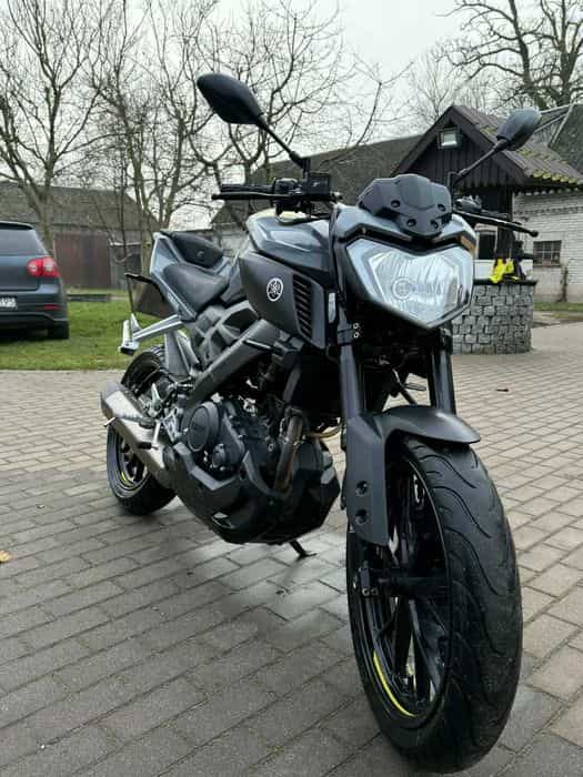 Yamaha MT 125 akrapovic