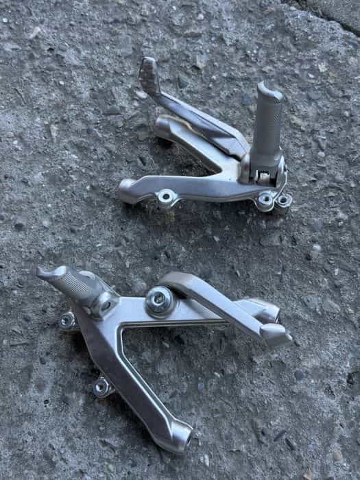 Sety Ducati streetfighter v2 2022