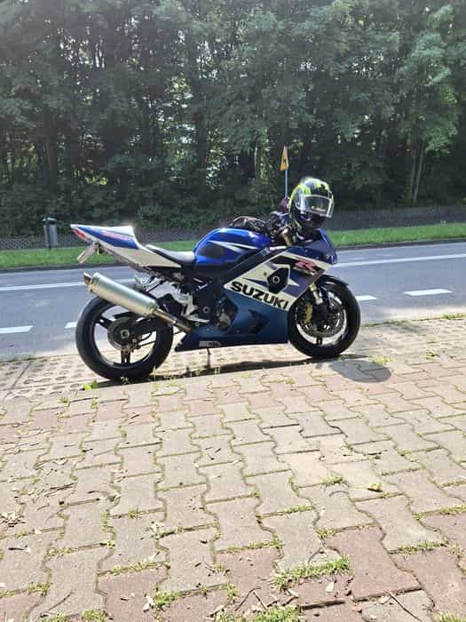 Suzuki Gsxr 750 k4