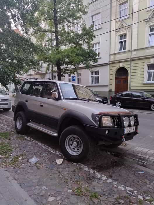 Zderzak przedni stalowy Toyota Land Cruiser