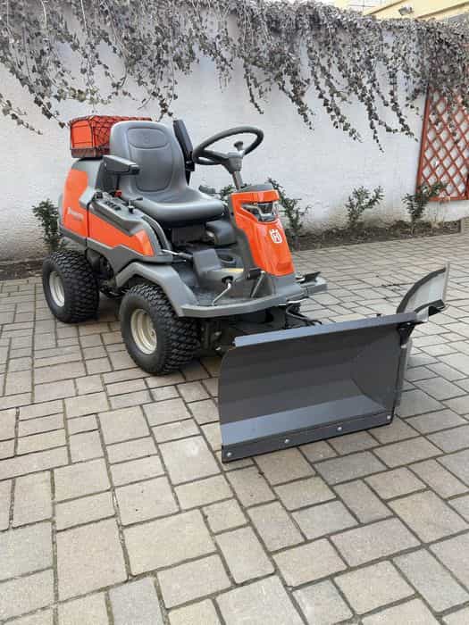 Rider Husqvarna R420TSx AWD