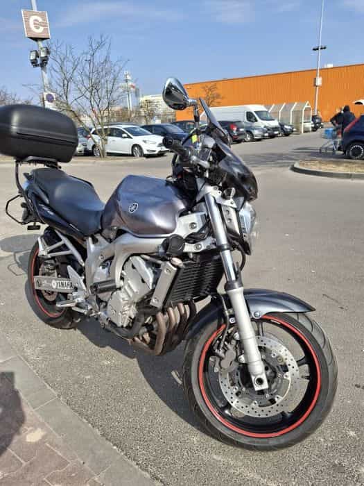 Sprzedam prywatnie motocykl Yamaha FZ6N 2005r