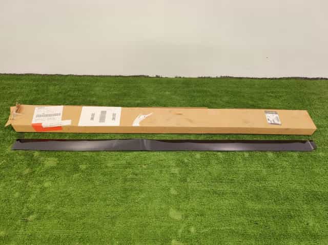 listwa drzwi tył land rover defender ii l663 90 110 130 lr130175 nowa oryg
