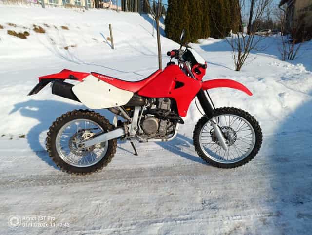Honda xr 650R z 2000 roku.