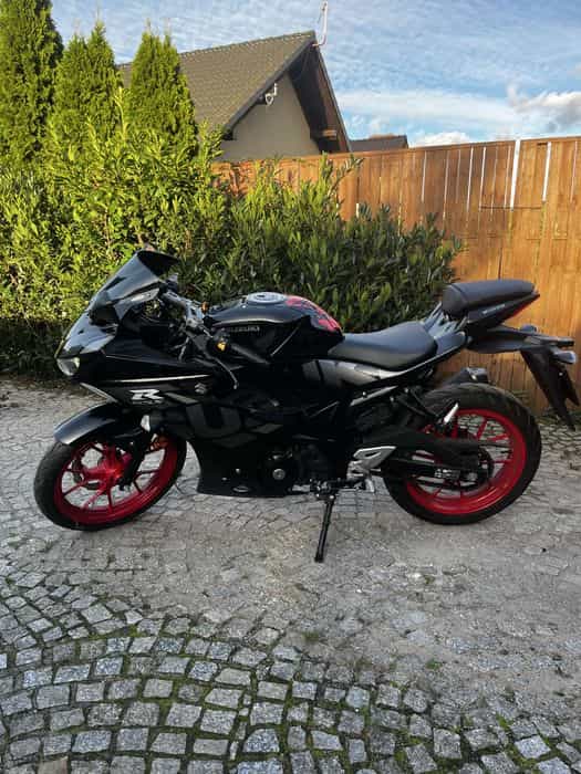Suzuki gsxr 125