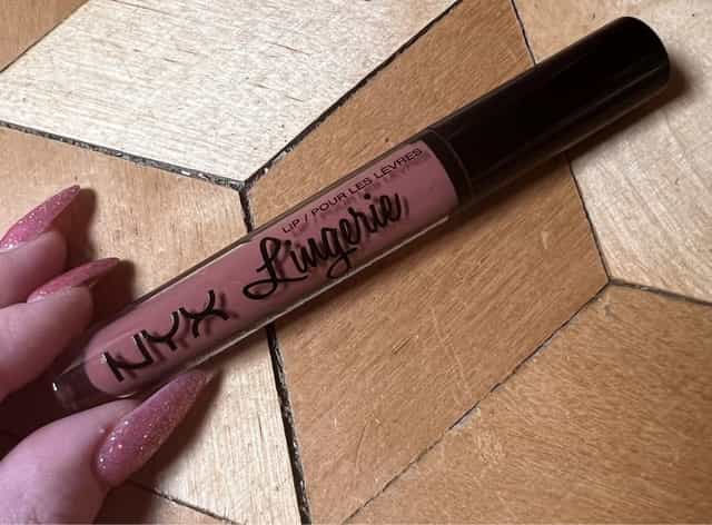 NYX Professional Makeup Lingerie Liquid Lipstick