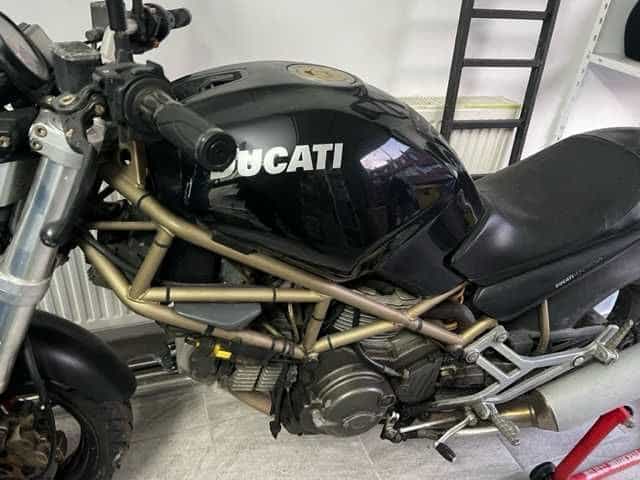 Motocykl Ducati Monster M600