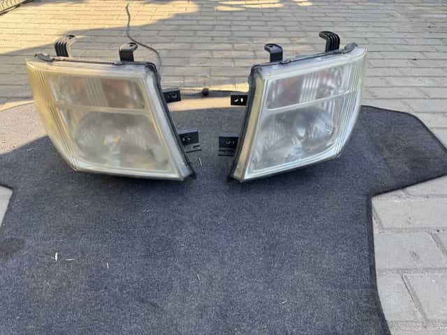 Lampy xenon nissan pathfinder navara komplet europa