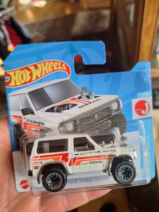 Nissan Patrol Custom Hotwheels