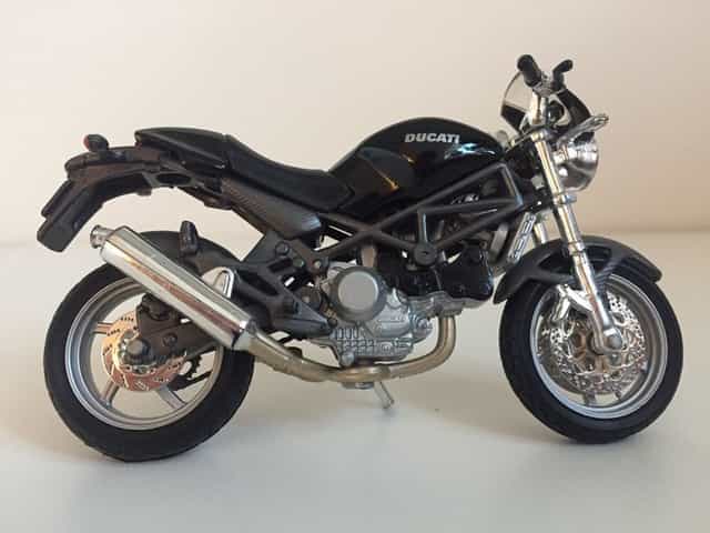 Model Ducati Monster Maisto