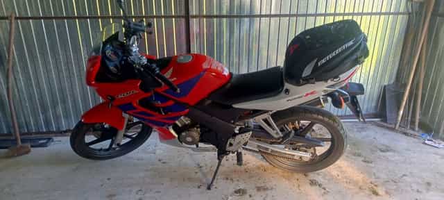 Sprzedam Honda CBR125R