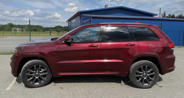 Jeep Grand Cherokee Overland Attitude