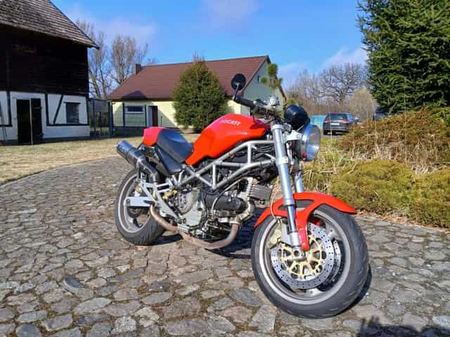 Oryginalny Ducati Monster 04