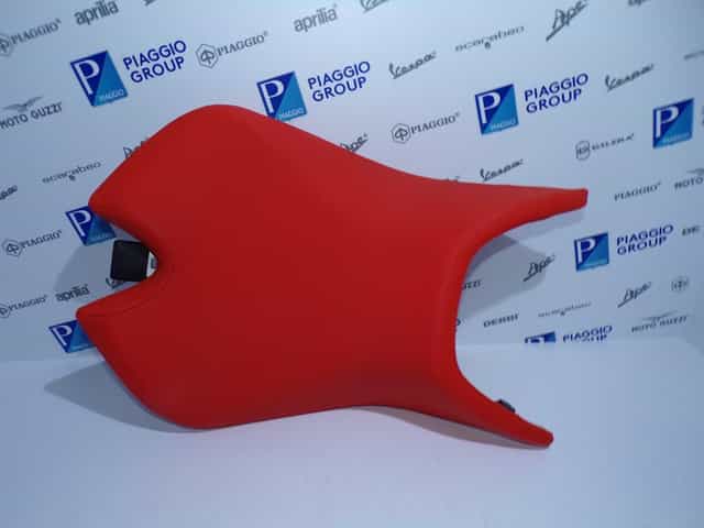 Siedzenie Kanapa przód kolor RED Czerwony Aprilia RS660 Tuono 660