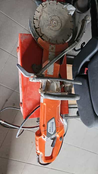 Husqvarna  K4000