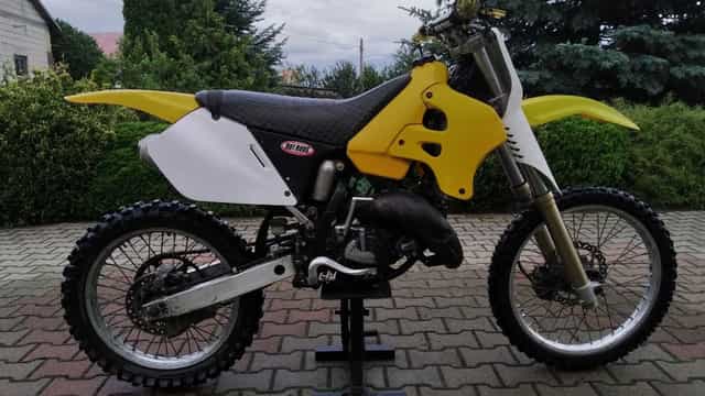 Suzuki rm 125 2t cross