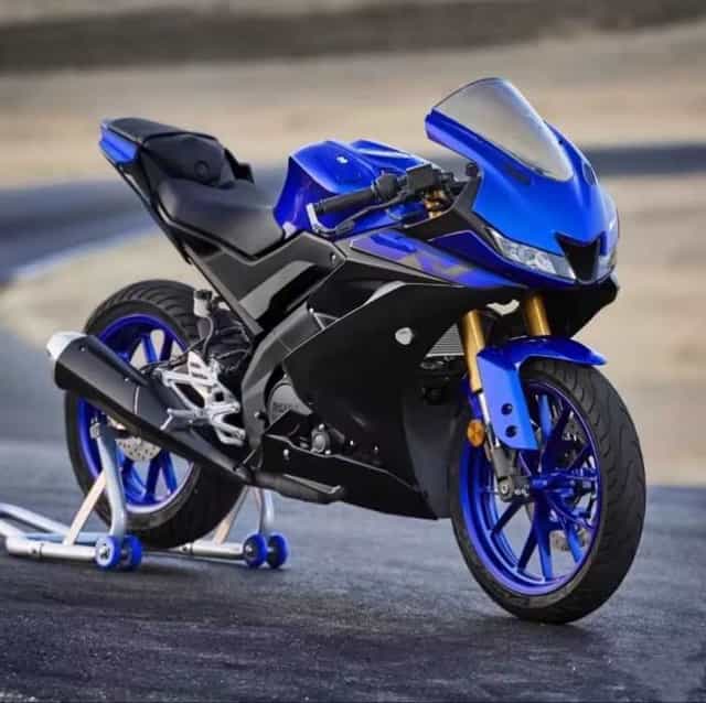 Yamaha YZF-R  2023 r na części