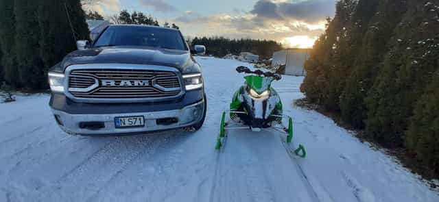 Arctic cat ZR 8000 RR 137cali skuter śnieżny  szatan
