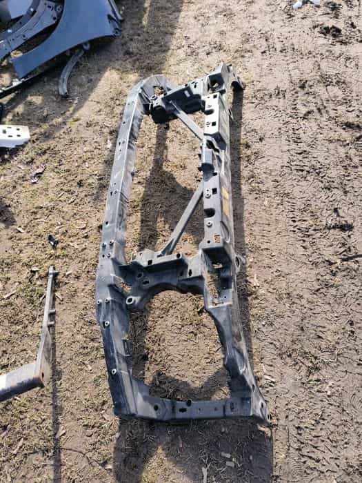 Pas przedni wzmocnienie LAND ROVER DISCOVERY 3 III