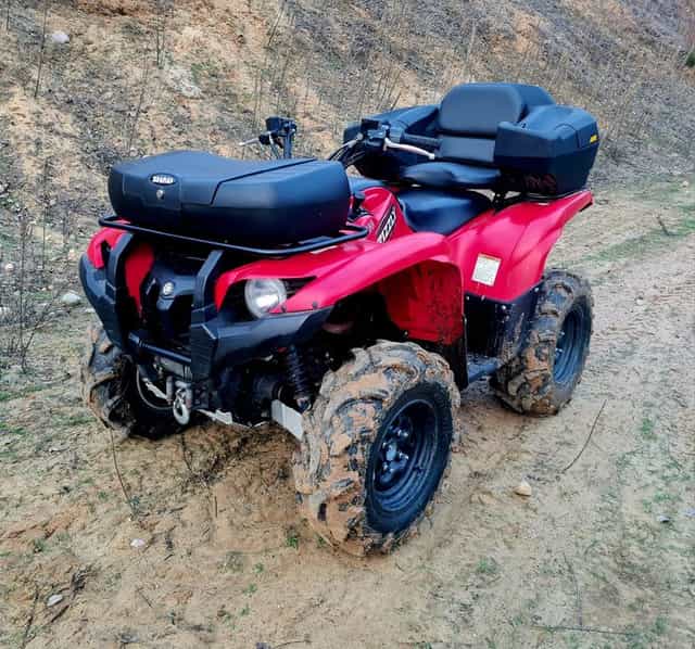 YAMAHA GRIZZLY 700CC zarejstrowana ubezpieczona ŚLICZNY stan kufry