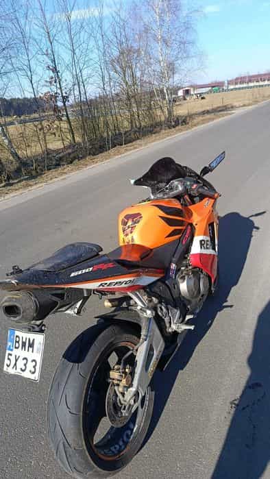Rezerwacja.Sprzedam hondę CBR 600 pc37 z kat a2.