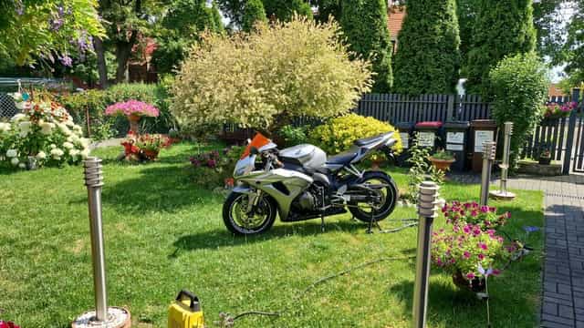 Honda cbr1000rr sc57b..