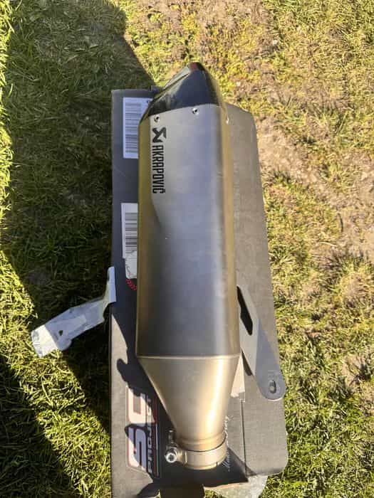 Koncowka akrapovic  bmw s1000rr