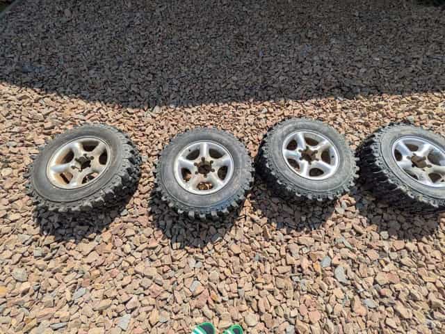 Koła terenowe 235/75 R16 typu SIMEX | 6x139,7 | ET10 | Nissan Patrol / Opel Frontera