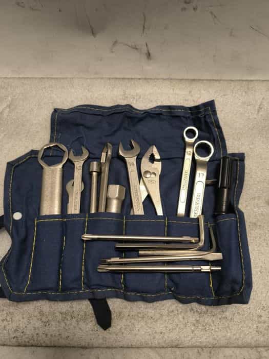 Zestaw podręcznych kluczy narzędzi Honda Cbr Cbf Xl Cb Vfr Oryginal