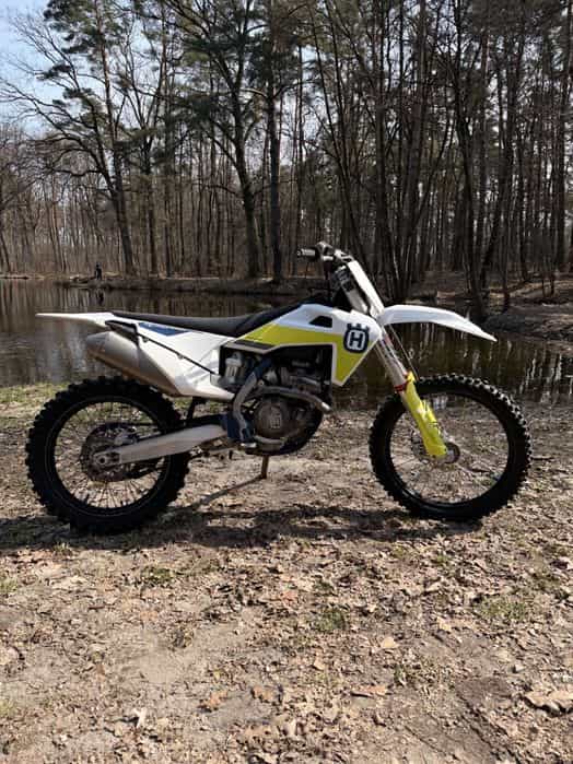 Husqvarna FC 250 (4t), rok 2021