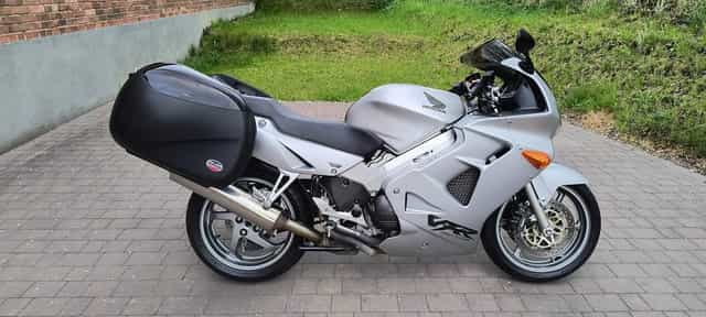 HONDA VFR 800 fi Wtrysk Piękny Oryginał Bezwypadkowy KODO motocykle raty transport