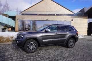 Jeep Grand Cherokee z roku 2018 | 4x4 | Automat | 64 000 km