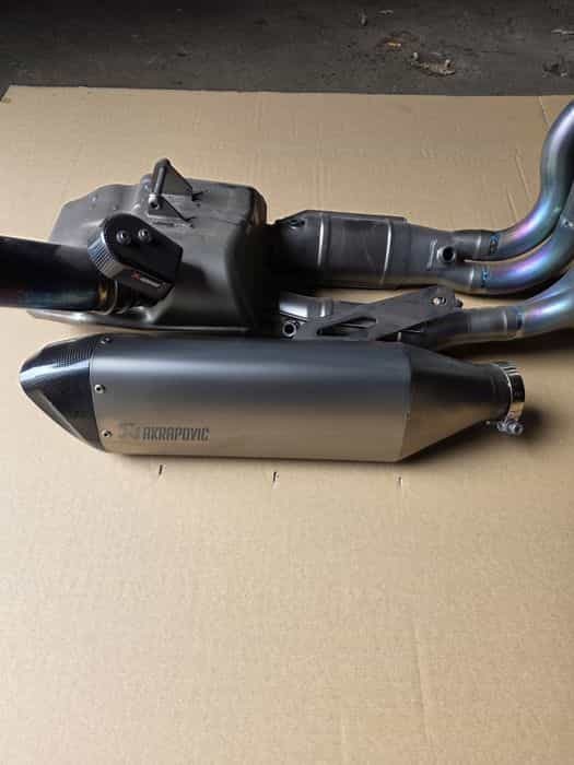 Wydech kompletny akrapovic bmw s1000rr