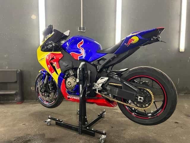 HONDA CBR 1000rr