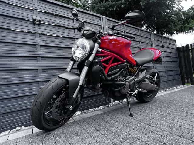 Ducati monster 821