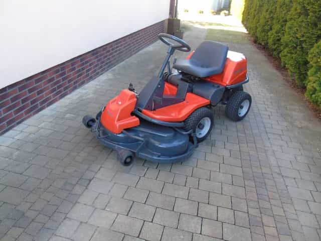 Traktorek kosiarka HUSQVARNA RIDER 15v2  2cylindrowy hydro PO SERWISIE