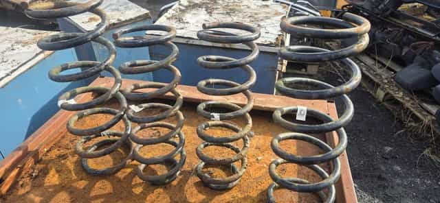 Nissan patrol zawieszenie  OME lift 2" komplet sprężyn