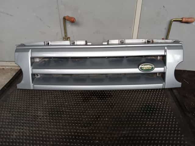 Grill Land Rover Discovery III