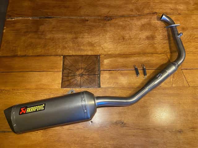 Yamaha MT 125 Wydech AKRAPOVIC