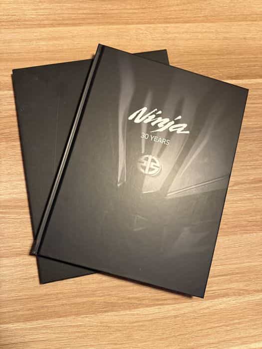 Album kolekcjonerkski 30 lat Kawasaki Ninja