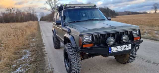 Jeep Cherokee Xj  1.9Tdi 130 manual