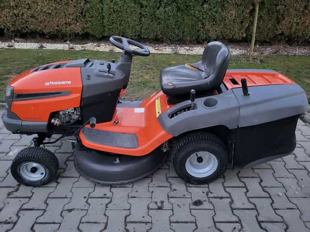 Traktorek Husqvarna CTH 126